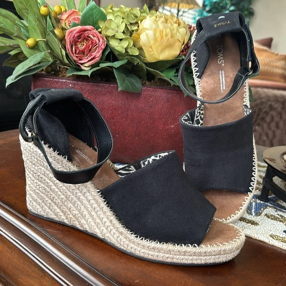 Toms Marisol Espadrille Wedge Sandal Black Canvas w/ Leather Ankle Strap Jute